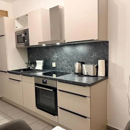 Apartment Kaethe -kollwitz -strasse 54, F4
