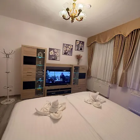 Apartment Kaethe -kollwitz -strasse 54, F4 *
